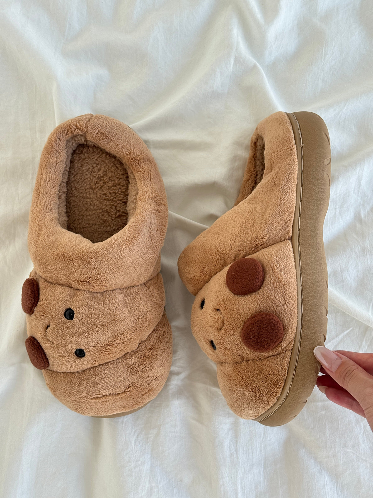 Croissant slippers detail