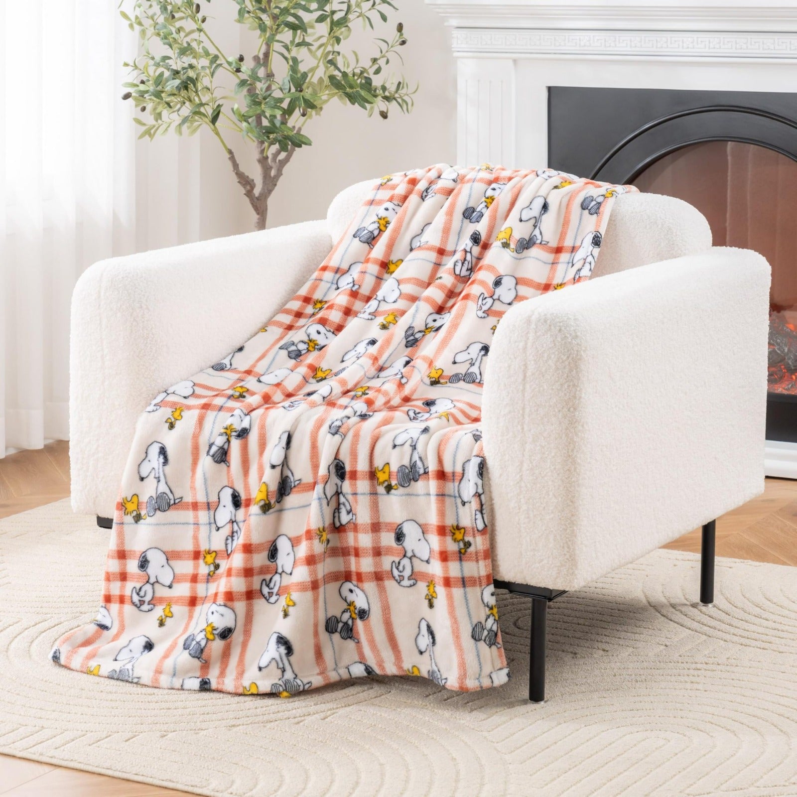 Peanuts Throw - Coral Plaid