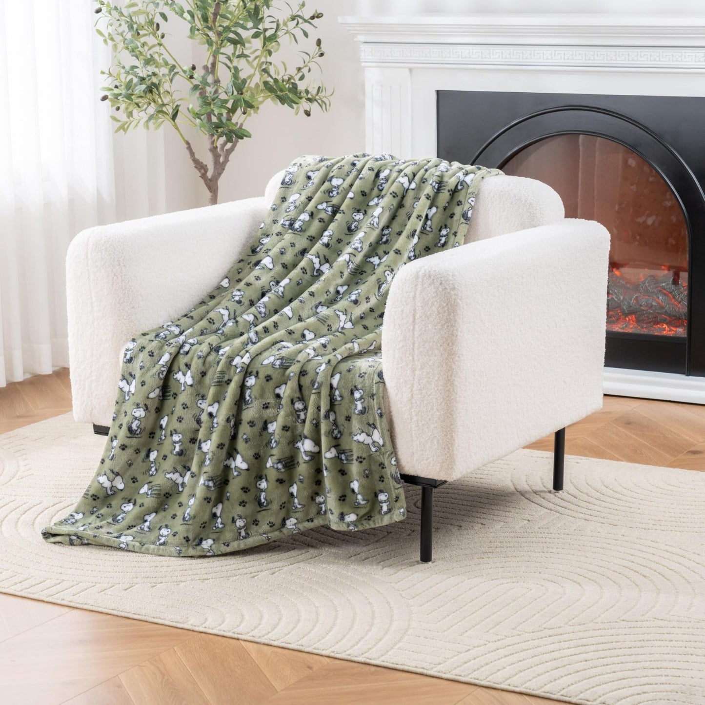 Peanuts Throw - Olive Paw Print