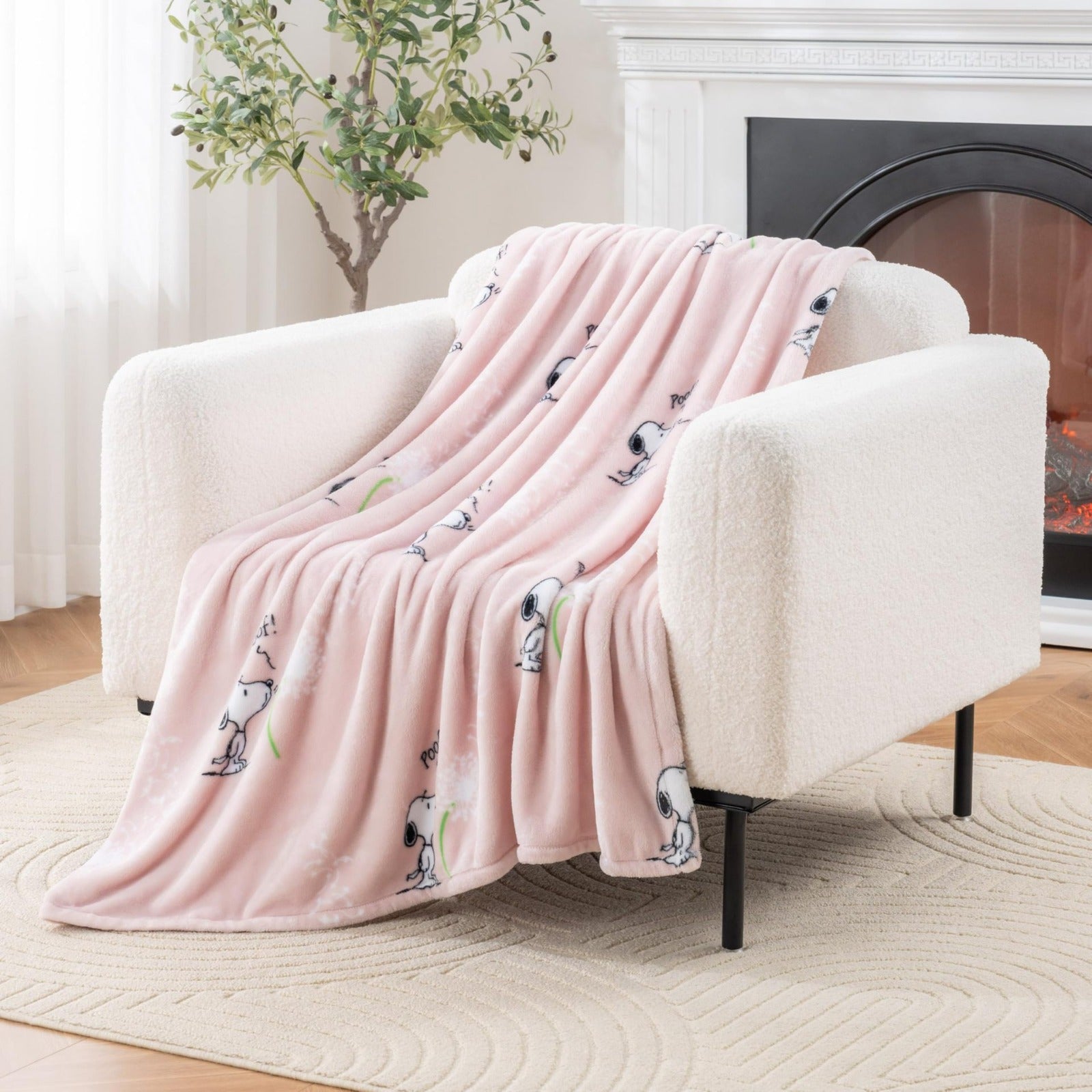 Peanuts Throw - Pink Dandelion