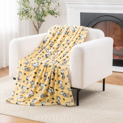 Peanuts Throw - Yellow Paw Print